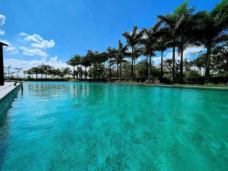 Apartment B1003 Haven Sea View Netflix100mbps By *